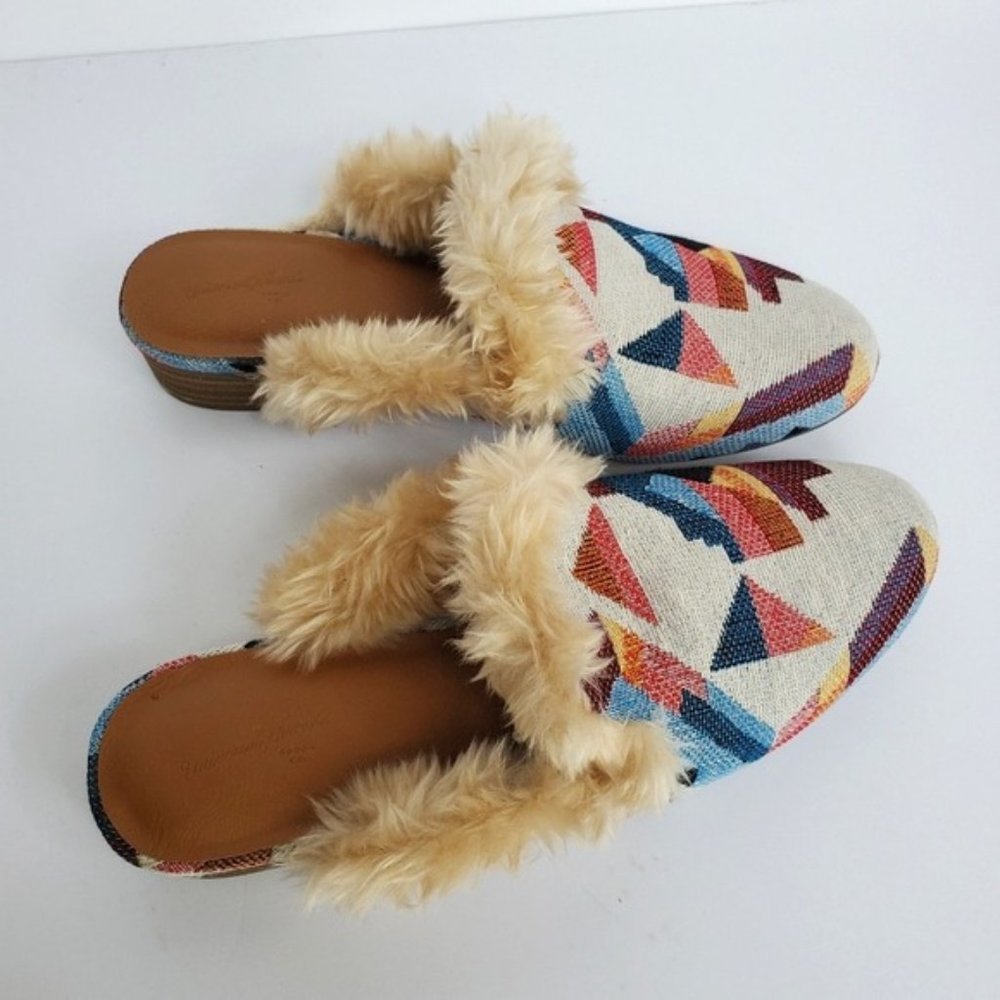 Bibiana Slip-on Mules with chic Faux Fur! - Size 10